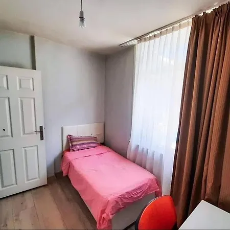Woodmoodhouse